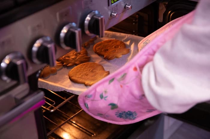 A tray of Constantine cookies being baked