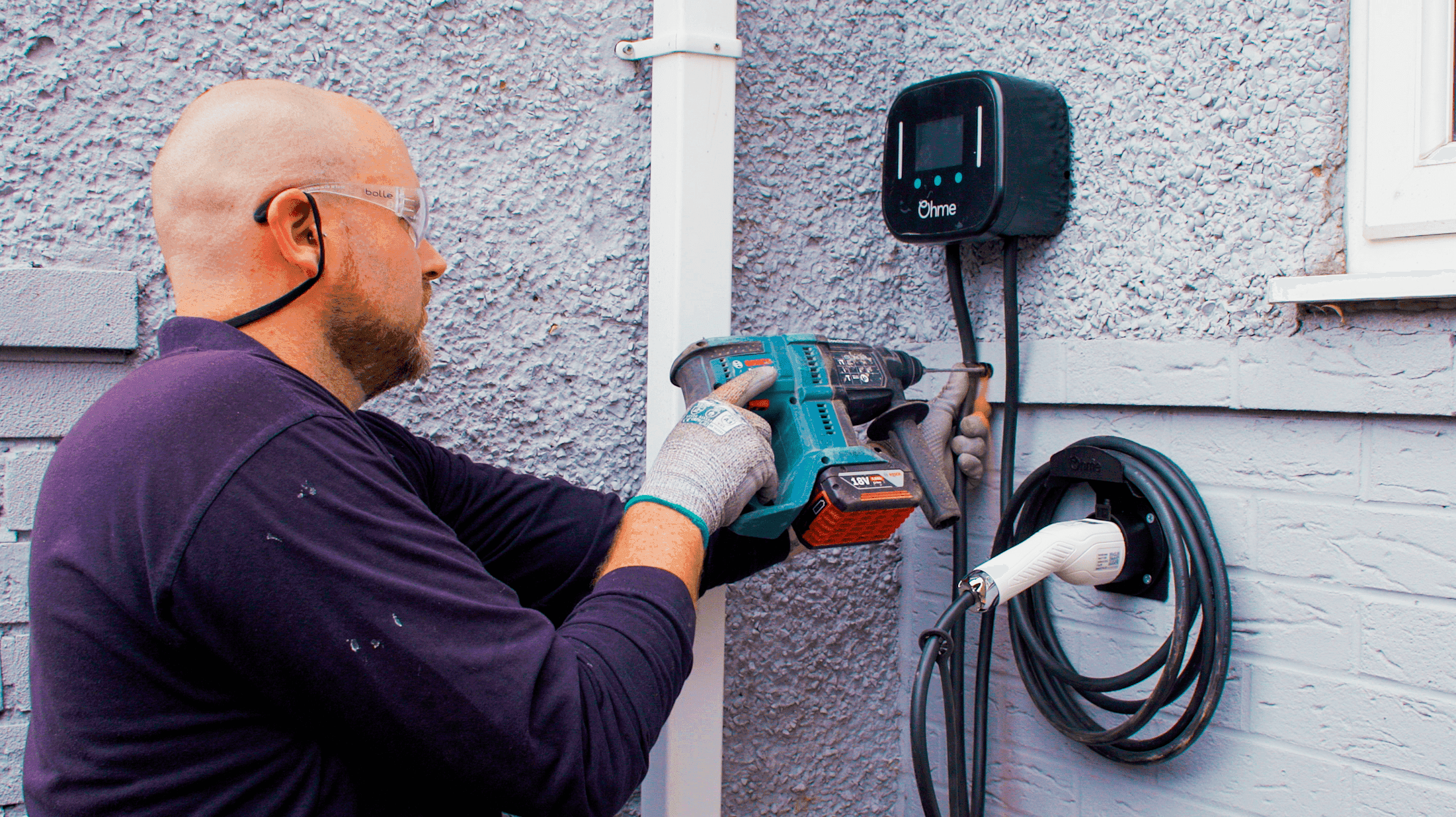Octopus engineer installing an EV charger